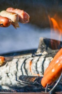 Lenkje til artikkel: Pylsefest for Hovden Torg del 1 i dag klokka 12!