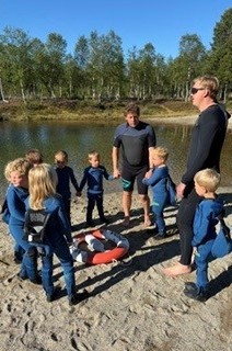 Lenkje til artikkel: I gang att med "Trygg i vatn"-øvingar i barnehagane!